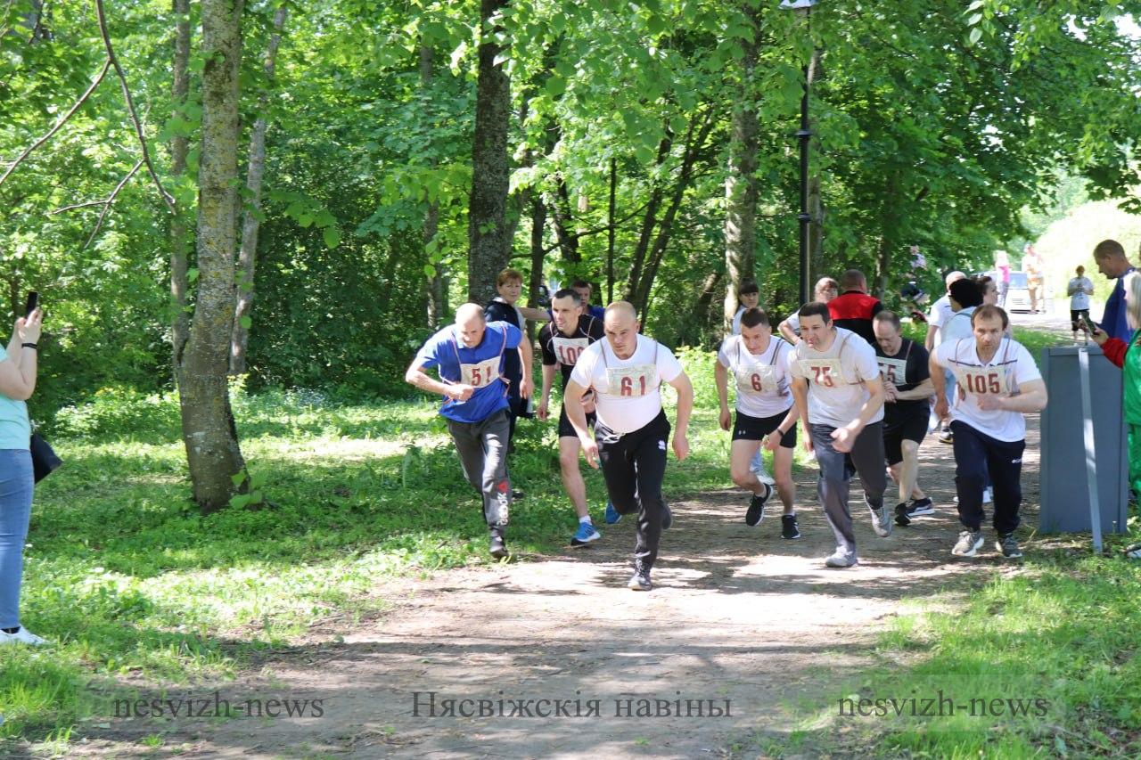 На старт, внимание, марш! Чемпионат по легкоатлетическому кроссу | Новости  Несвижа | Нясвіжскія навіны 20.05.2023